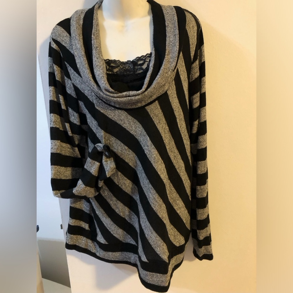 Black and Gray Sweater Size 18/20